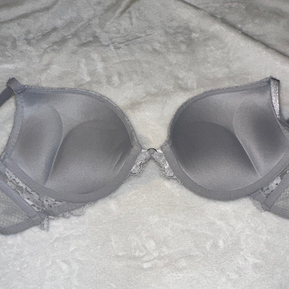 Victoria's Secret Gray Lace Bra - Picture 4 of 6
